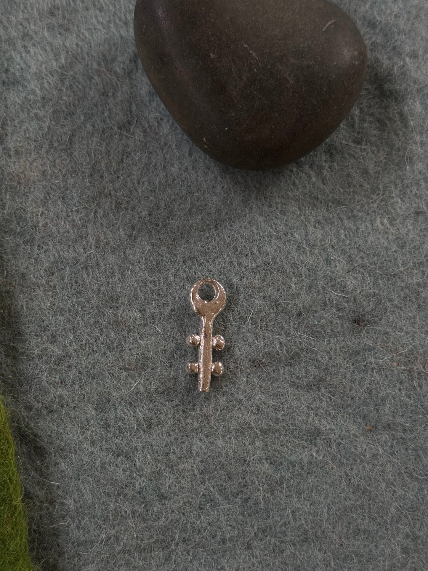 Flora charm1